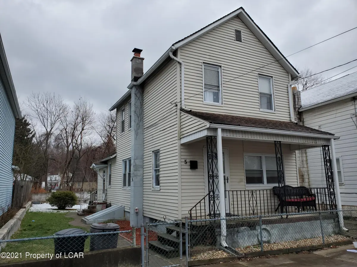 5 North Street, Plains in Plains