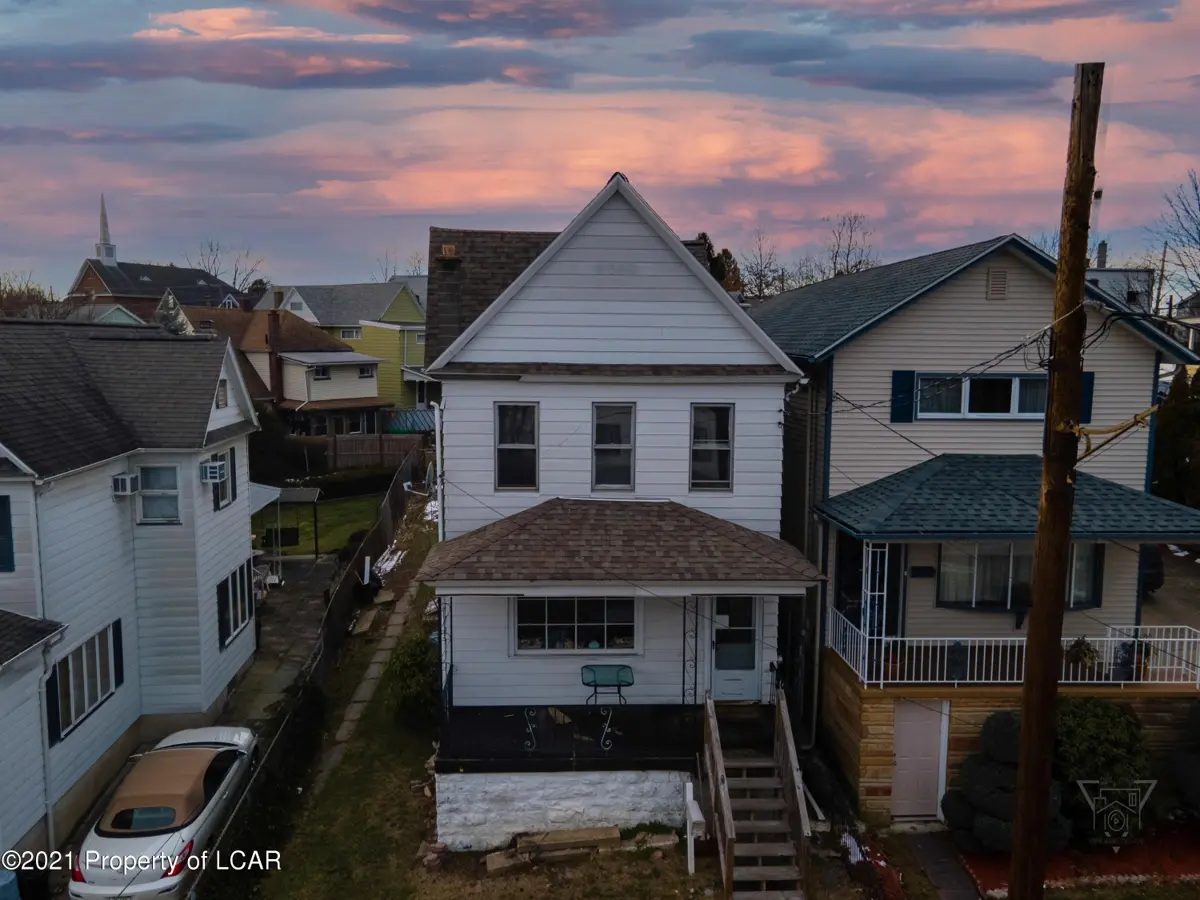 87 Hillside Street, Wilkes-Barre in Wilkes-Barre