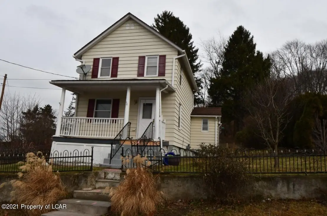 186 Center Street, Pittston in Pittston