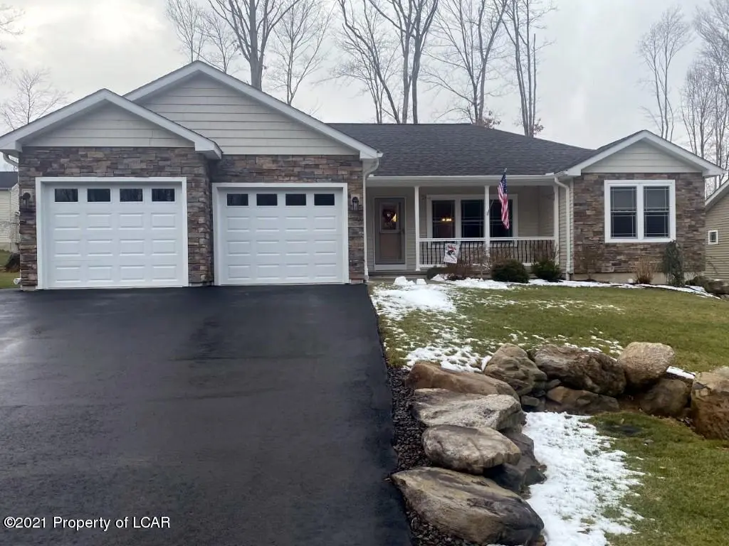 54 Woodcrest Avenue, Mountain Top in Mountain Top