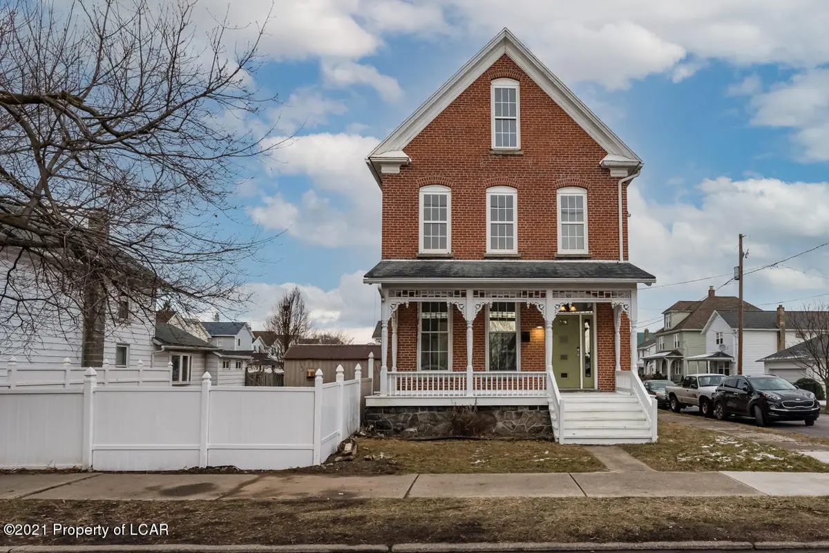 500 Montgomery Avenue, West Pittston in West Pittston