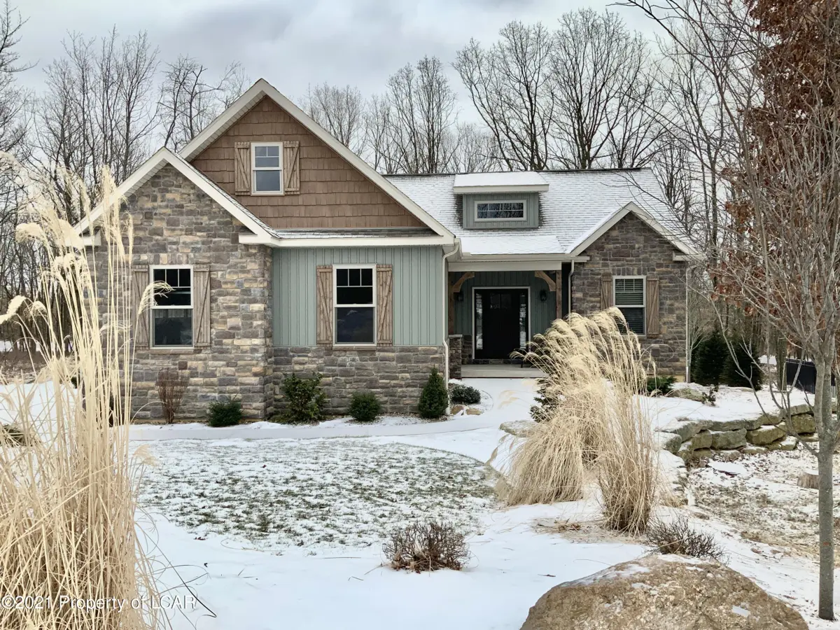 9 Kendall Circle, Hazleton in Hazleton