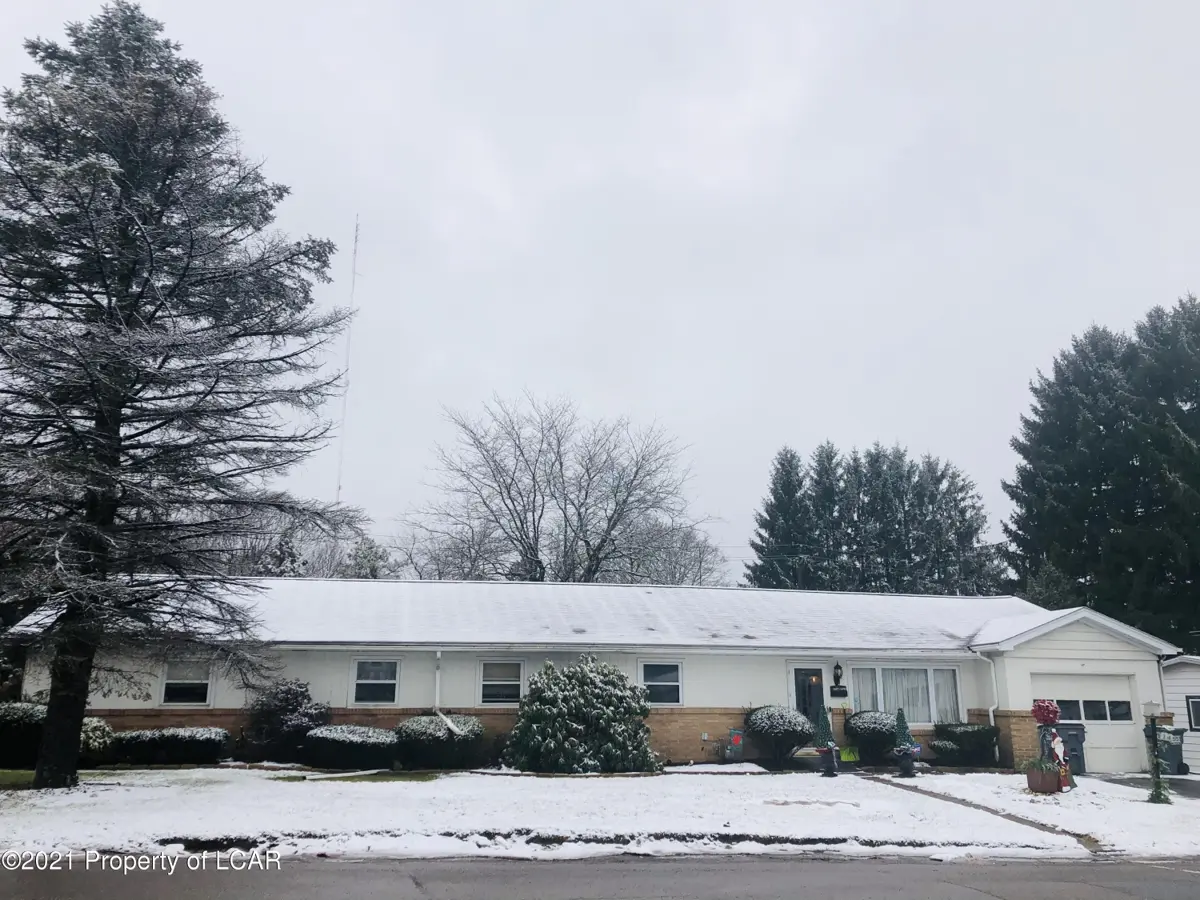 634 Muir Avenue, Hazleton in Hazleton