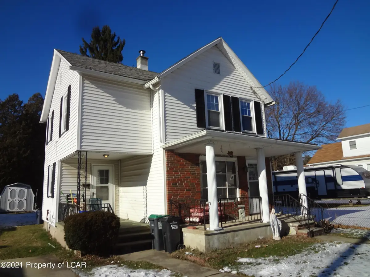 13 Maple Street, West Wyoming in West Wyoming