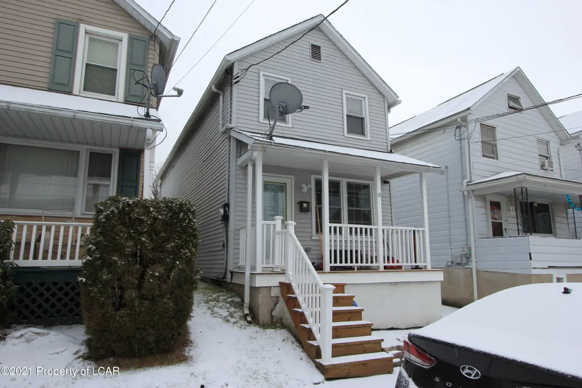 20 Warner Street, Wilkes-Barre in Wilkes-Barre