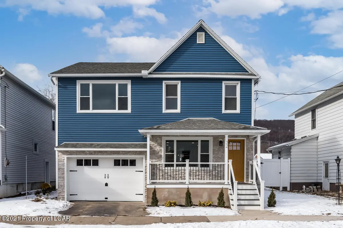 32 Noyes Avenue, Swoyersville in Swoyersville