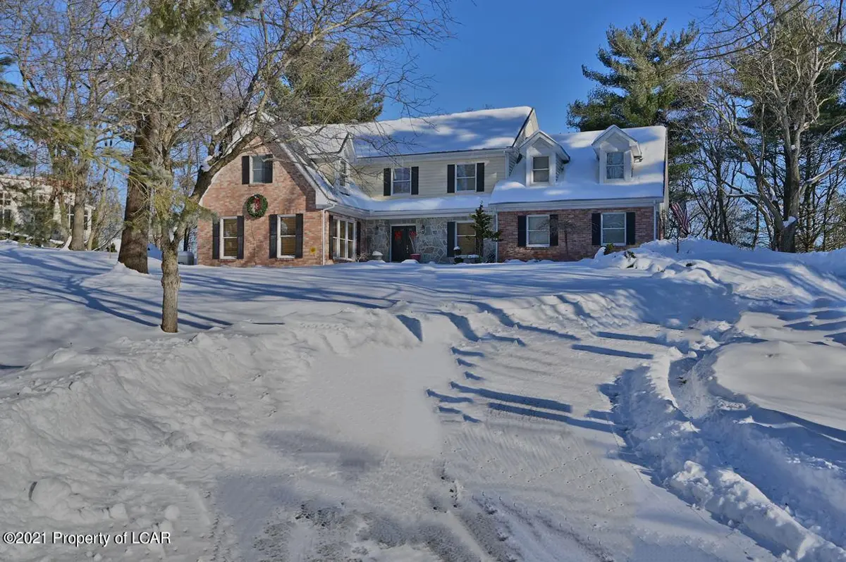 900 Timber Grove Road, Shavertown in Shavertown