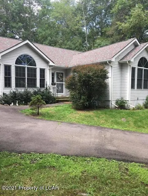 5020 S Pine Ridge Road, East Stroudsburg in East Stroudsburg