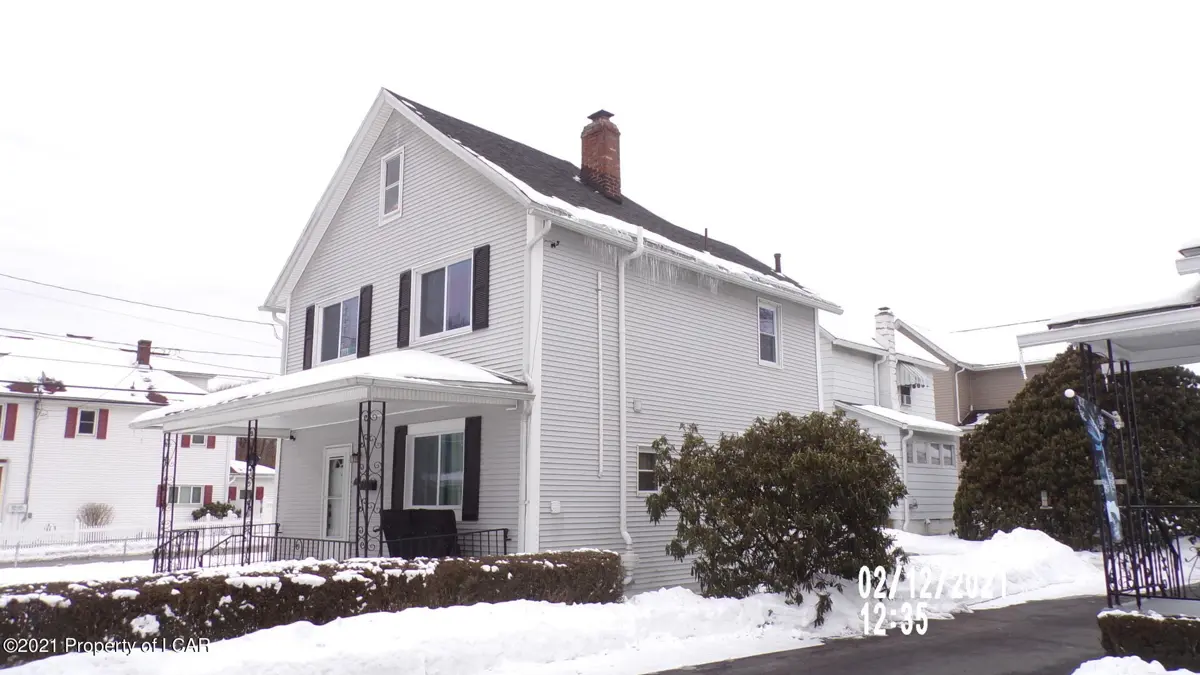 429 Leggett Street, Scranton in Scranton