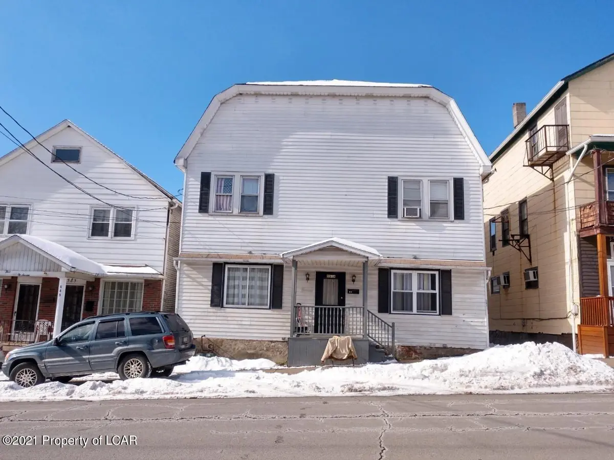 589 Front Street, Hanover Township in Hanover Township