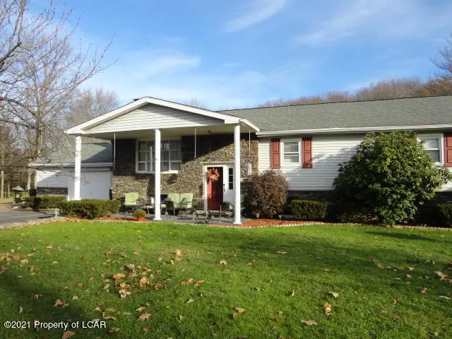 40 Park Ridge Drive, Shickshinny in Shickshinny