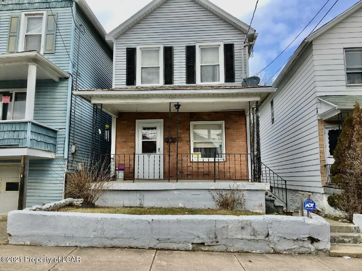 245 Hillside Avenue, Edwardsville in Edwardsville