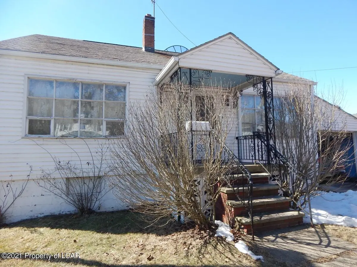 182 N Main Street, Shavertown in Shavertown