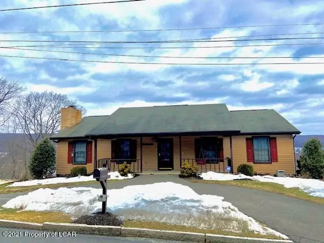 123 Pulaski Street, Hanover Township in Hanover Township