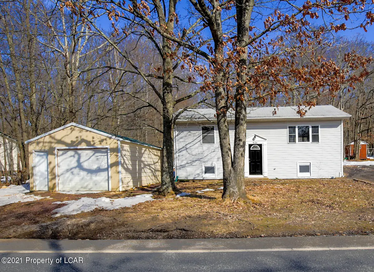 536 Woodlawn Avenue, Mountain Top in Mountain Top