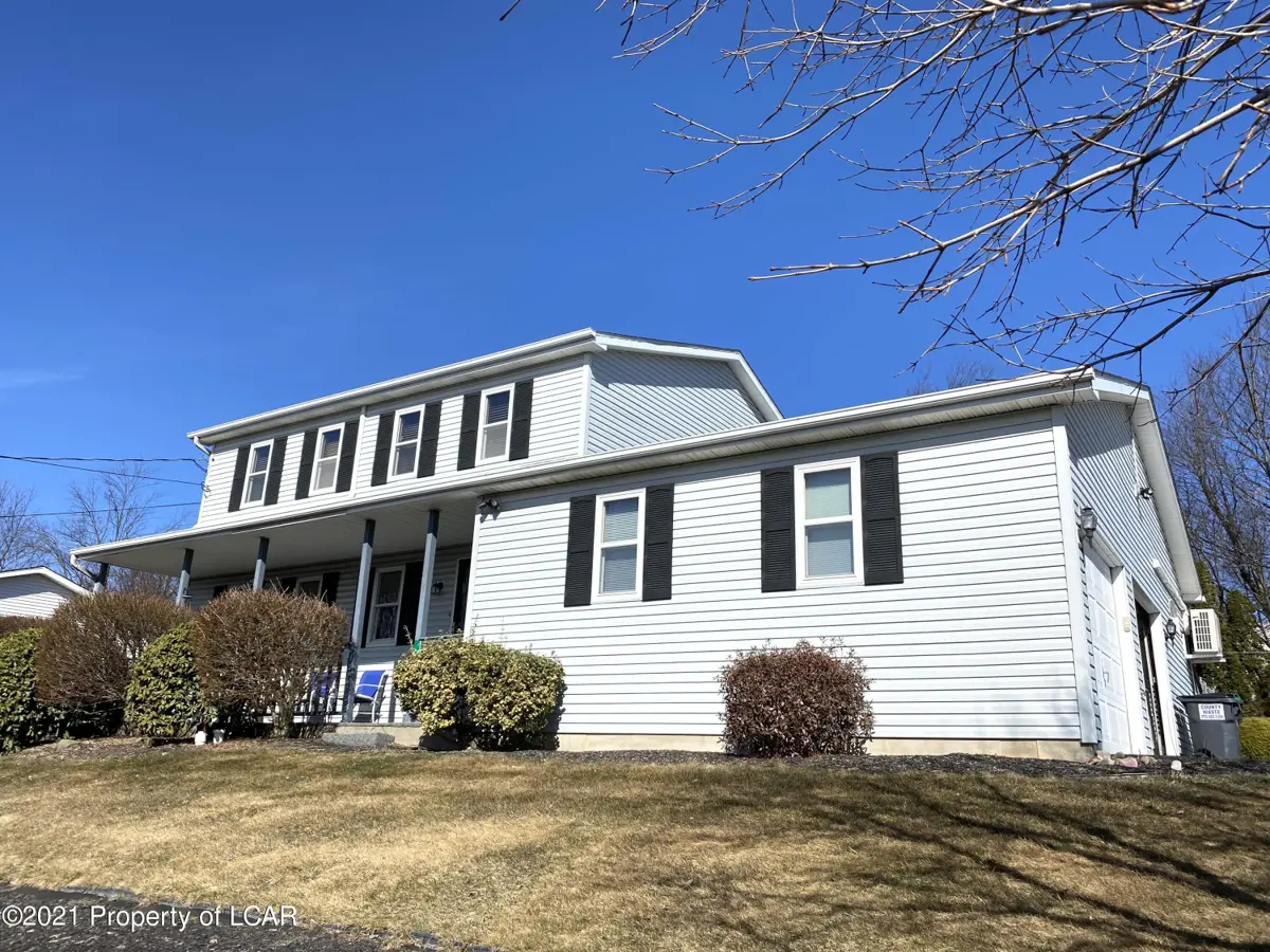 1029 E 1st Street, Hazleton in Hazleton