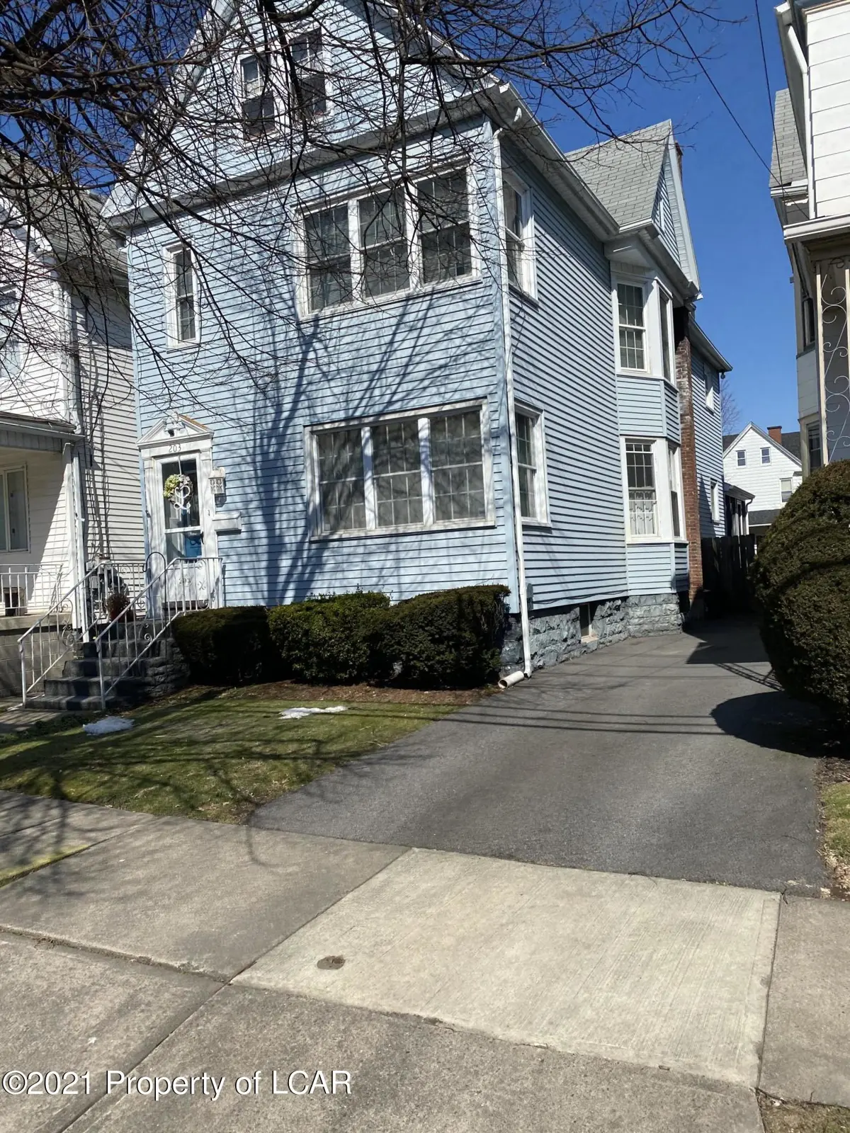 203 Academy Street, Wilkes-Barre in Wilkes-Barre