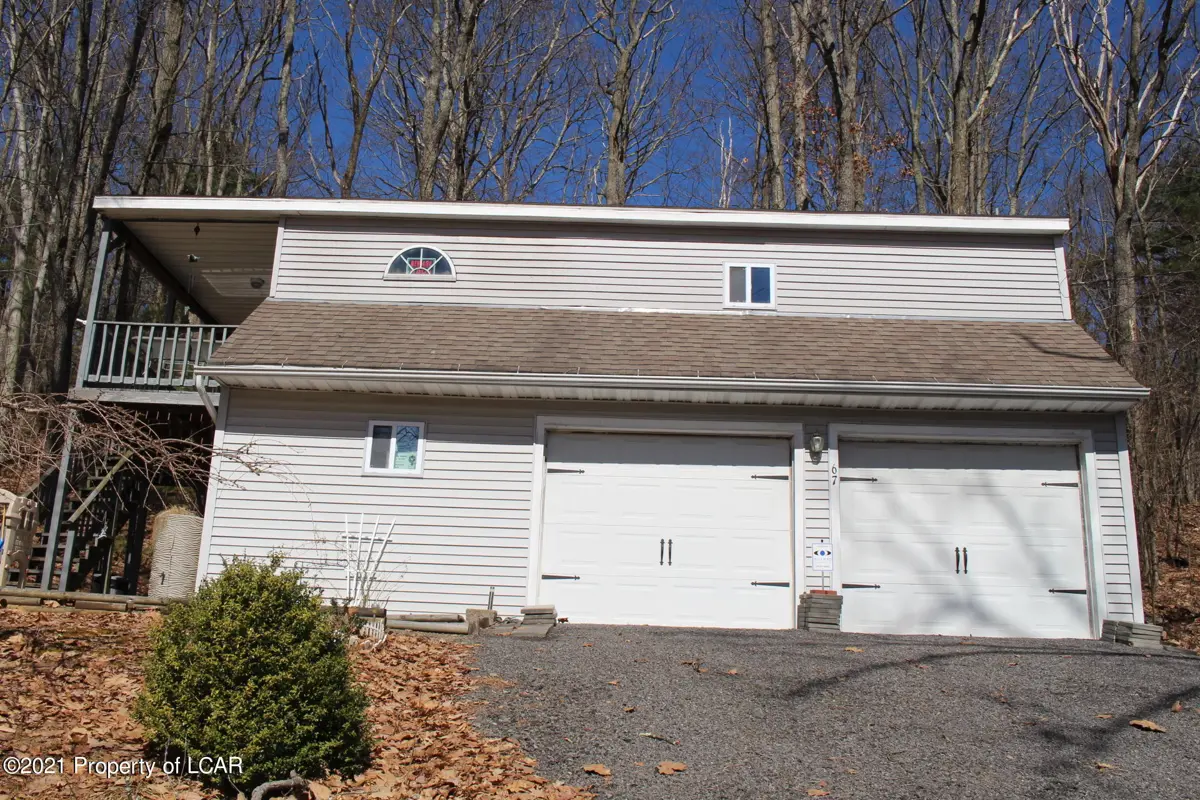 67 Hemlock Springs Drive, Shickshinny in Shickshinny