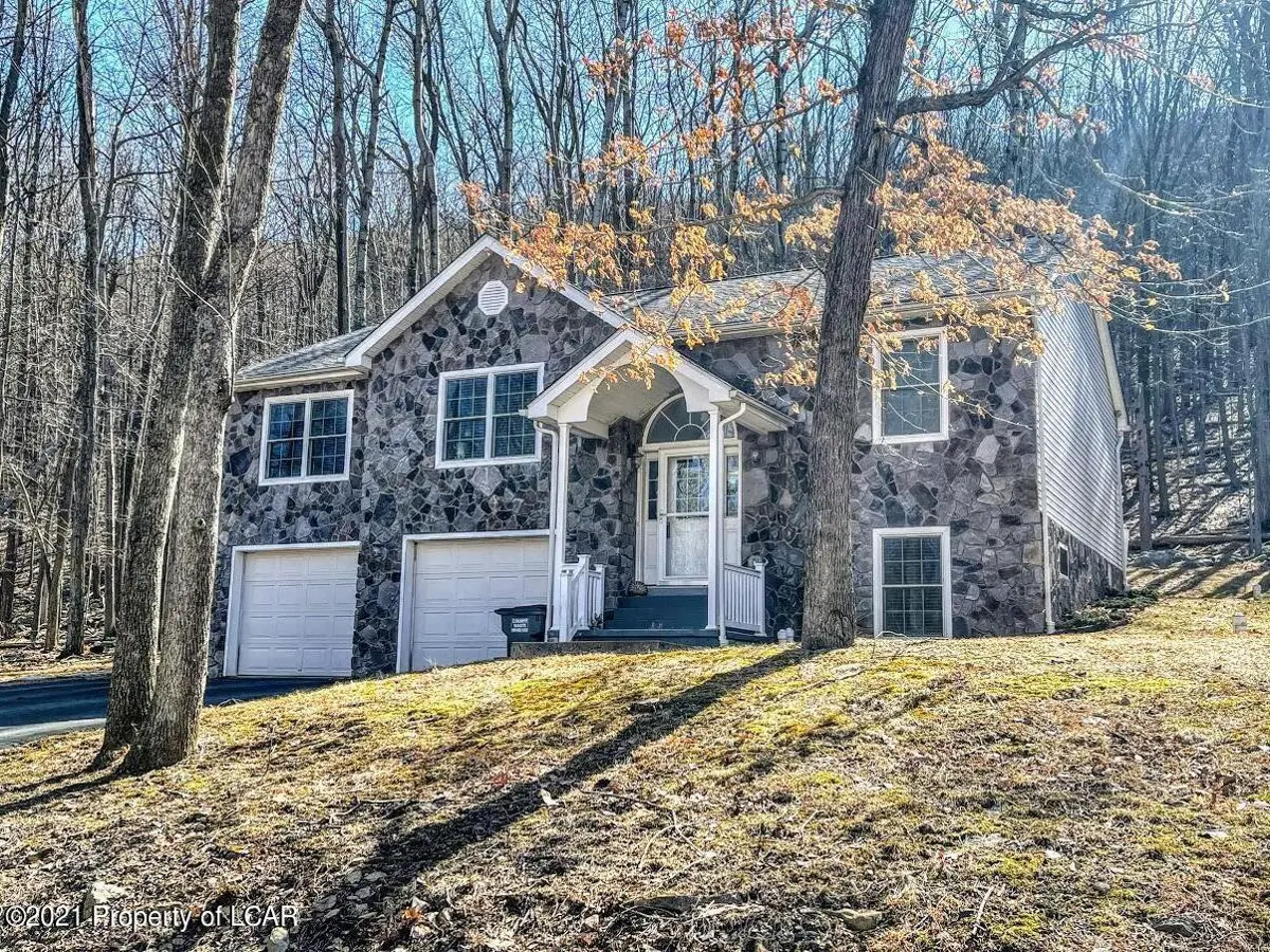 71 Muskegon Circle, Hazle Township in Hazle Township