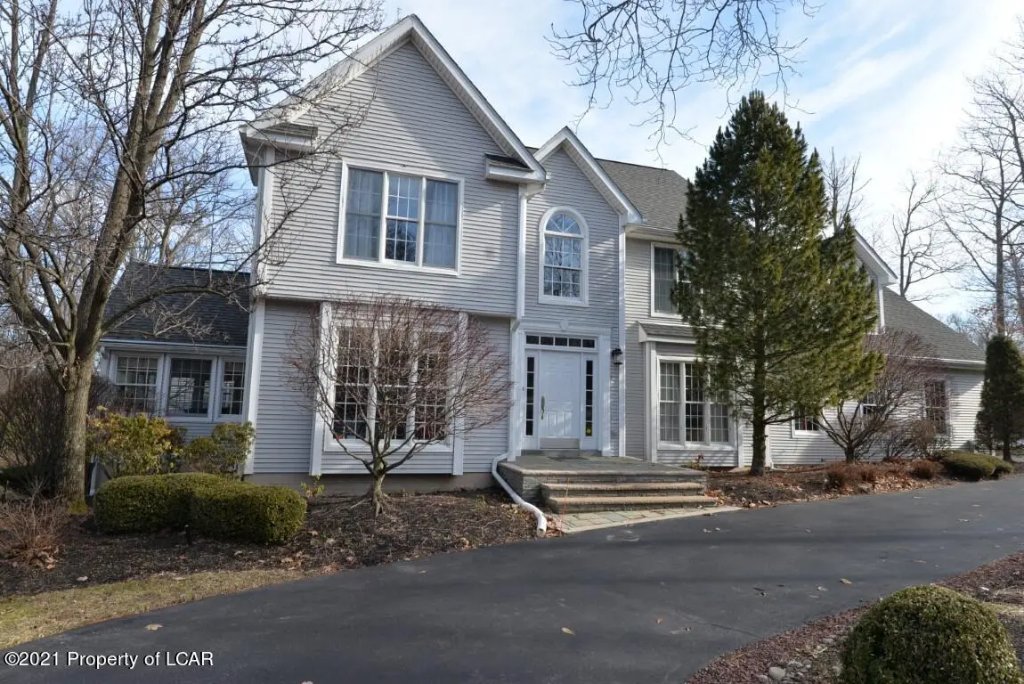 405 Black Walnut Drive, Mountain Top in Mountain Top