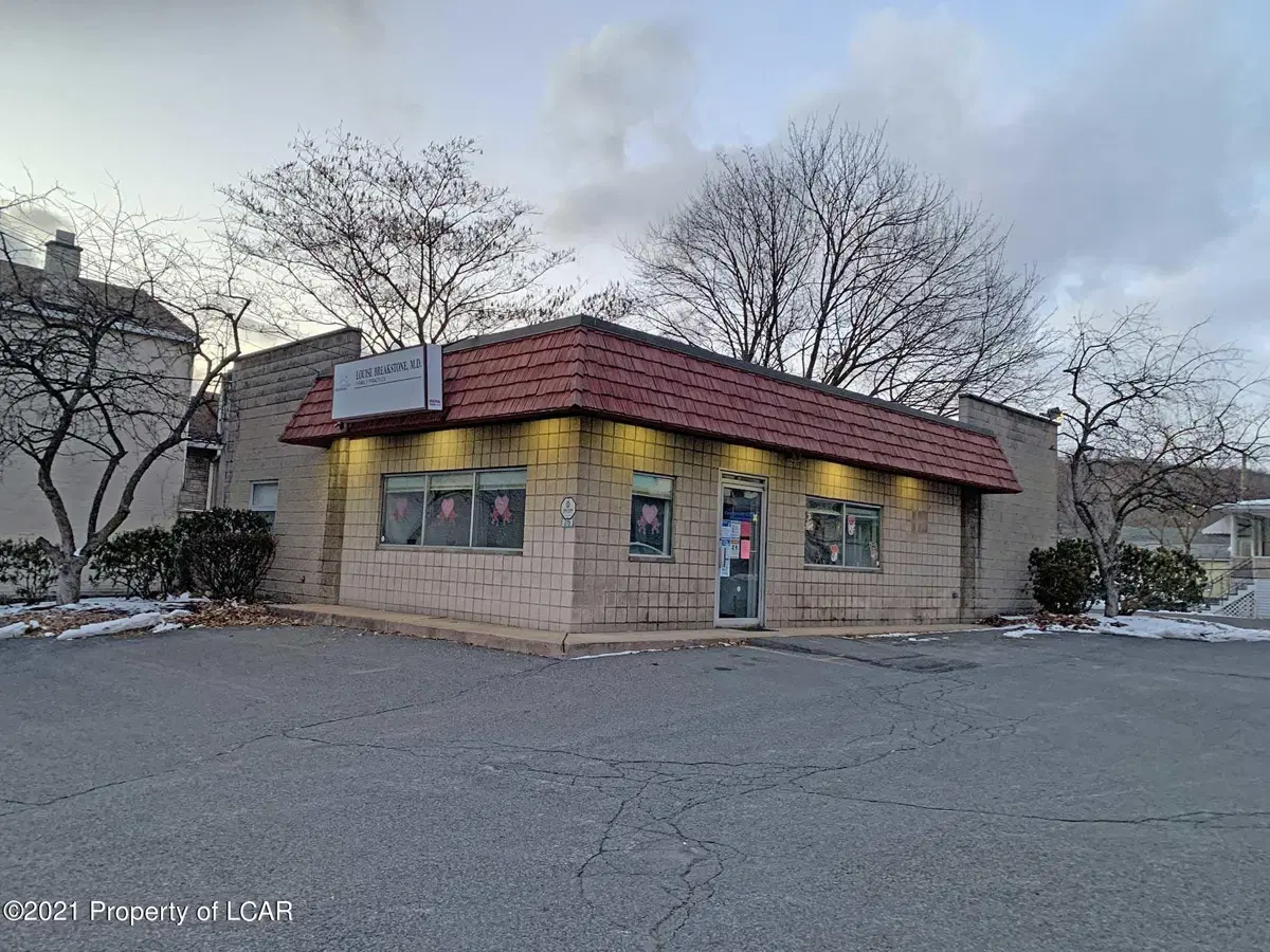215 E Main Street, Plymouth in Plymouth