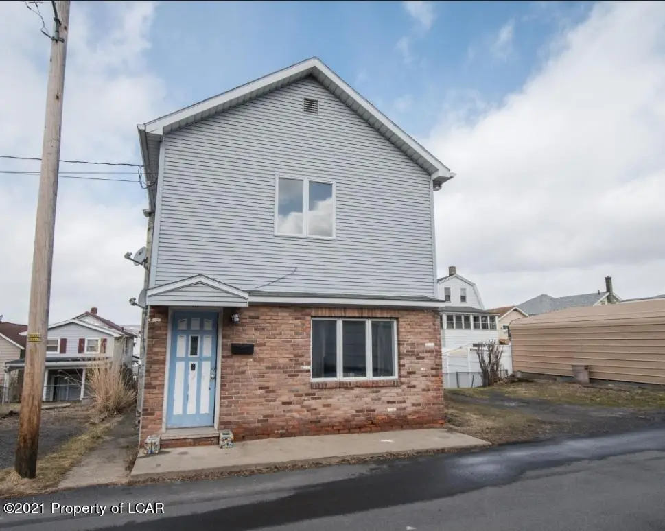 10 Jenks Lane, Wilkes-Barre in Wilkes-Barre