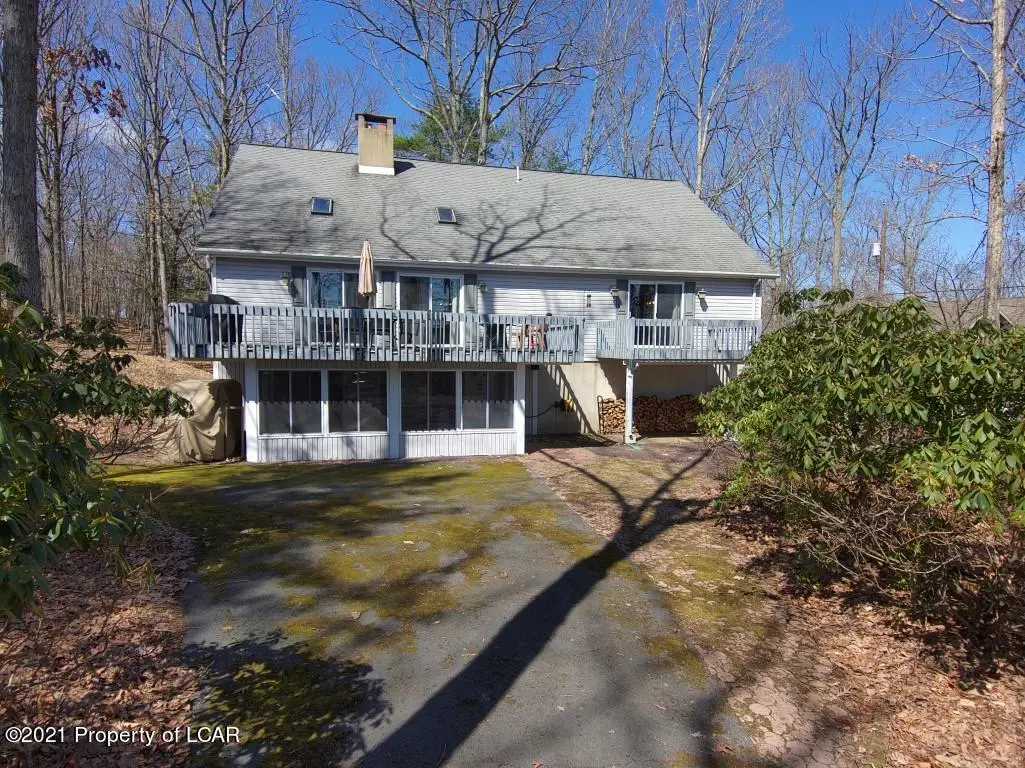 67 Summit Circle, Lakeville in Lakeville