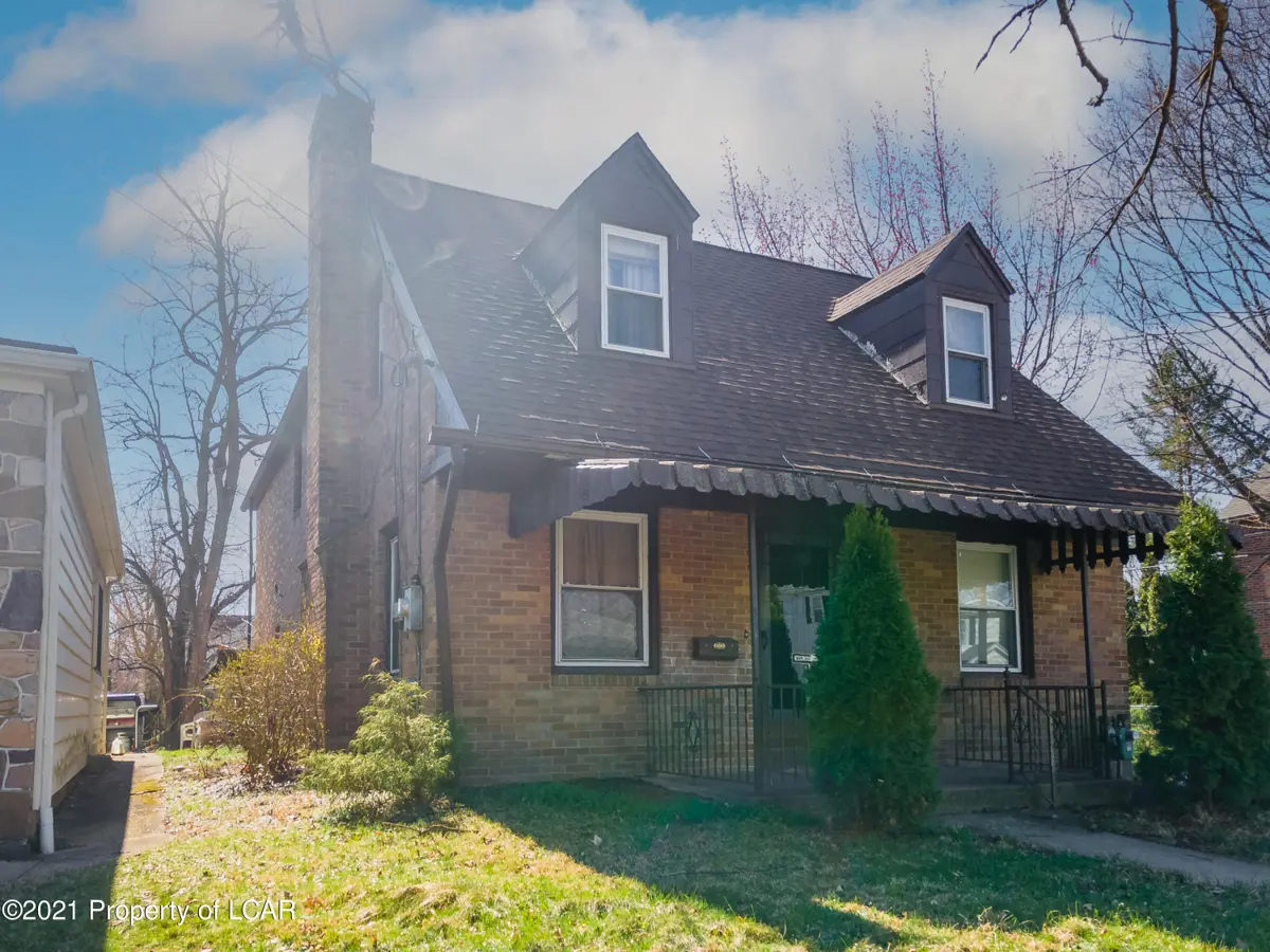 74 N DAWES Avenue, Kingston in Kingston