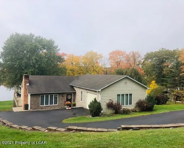 393 Apache Drive, Shickshinny in Shickshinny