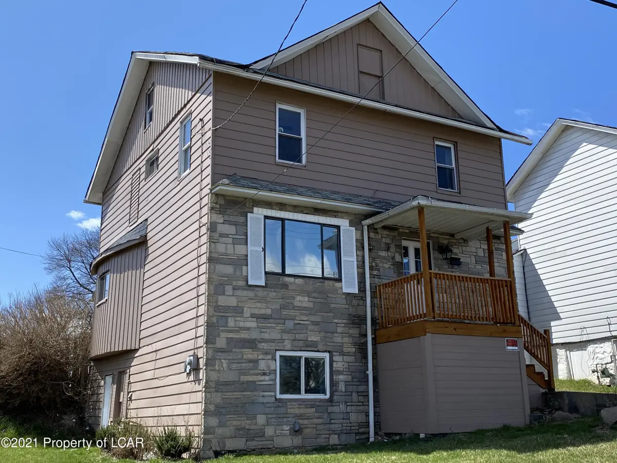 185 Nesbitt Street, Larksville in Larksville