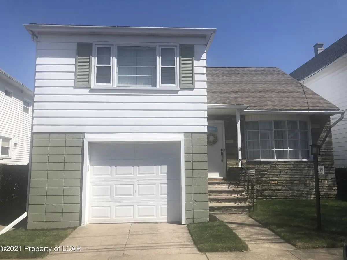 249 Frederick Street, Kingston in Kingston