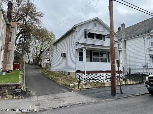 7 W Germania Street, Hanover Township in Hanover Township