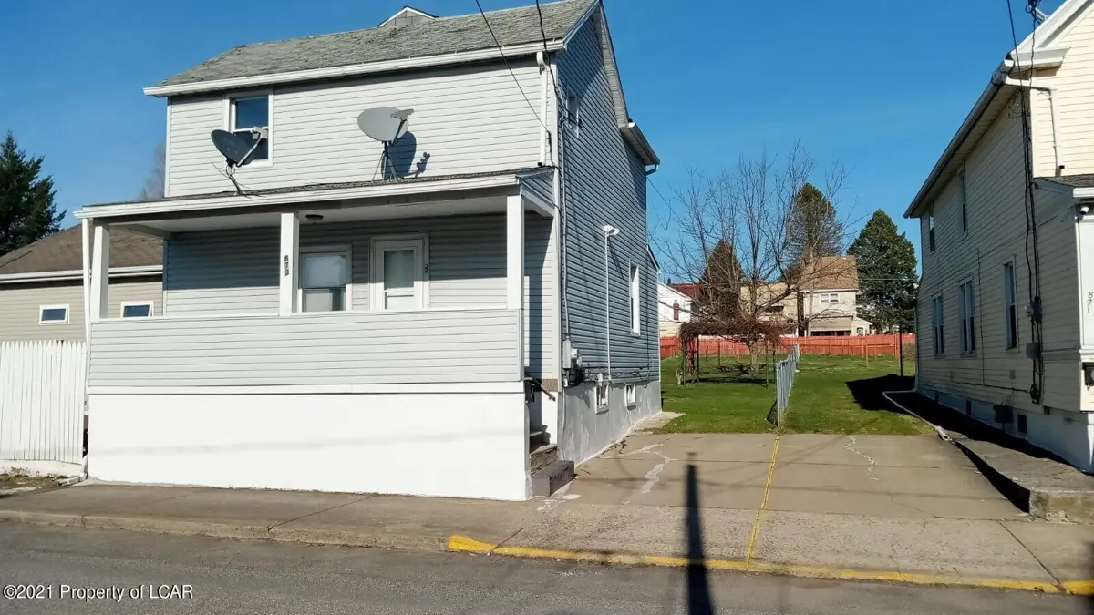 873 N Locust Street, Hazleton in Hazleton