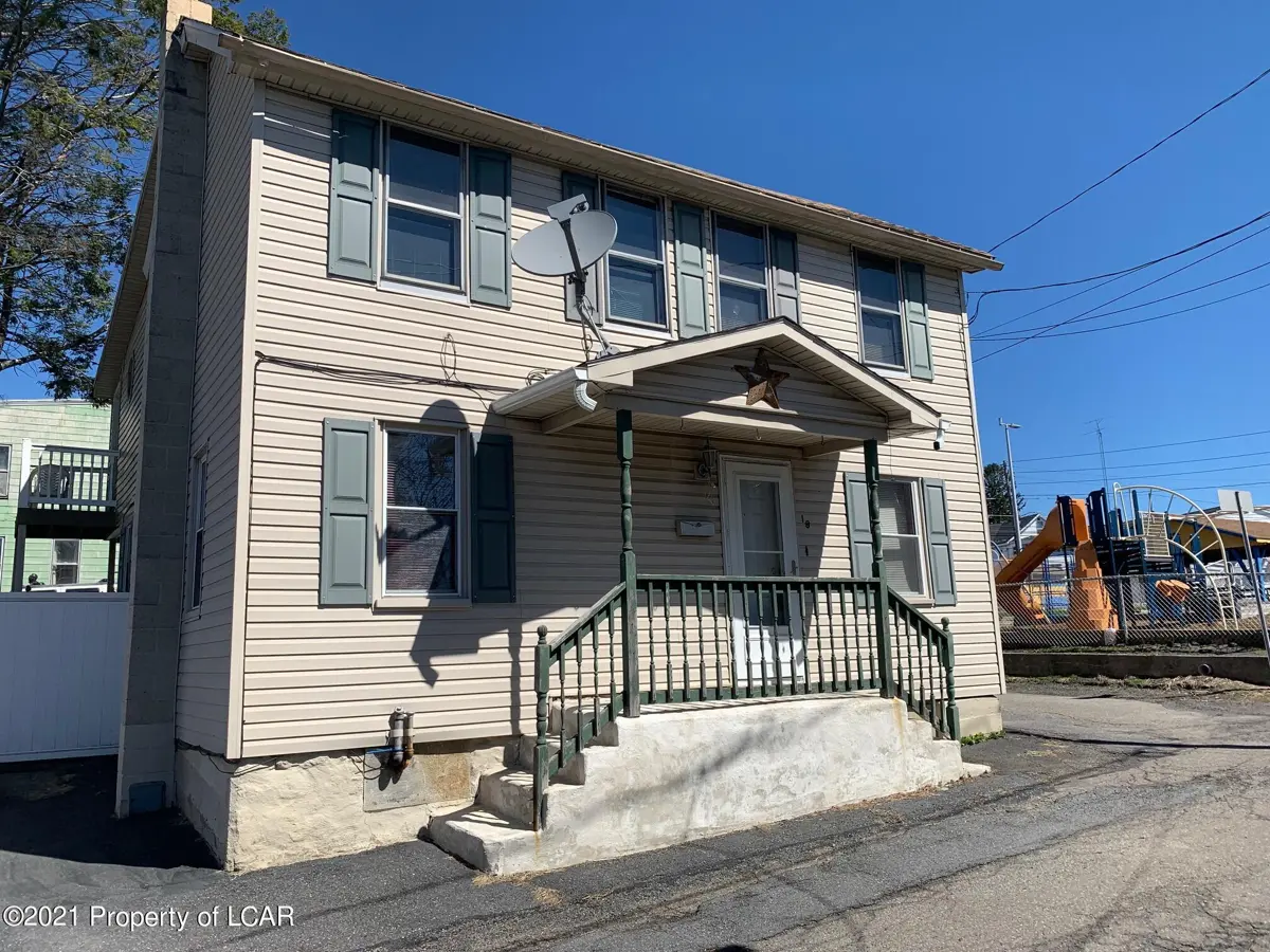 19 W Branch Street, West Hazleton in West Hazleton