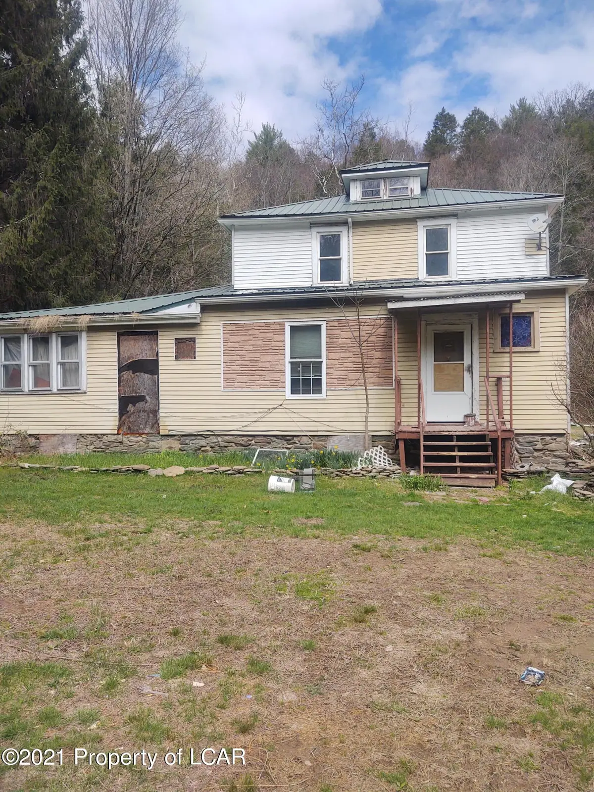 674 Mossville Road, Benton in Benton