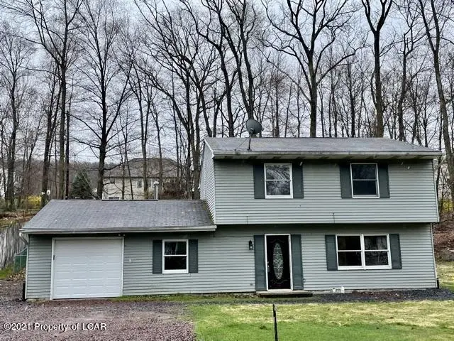 74 Yorktown Road, Mountain Top in Mountain Top