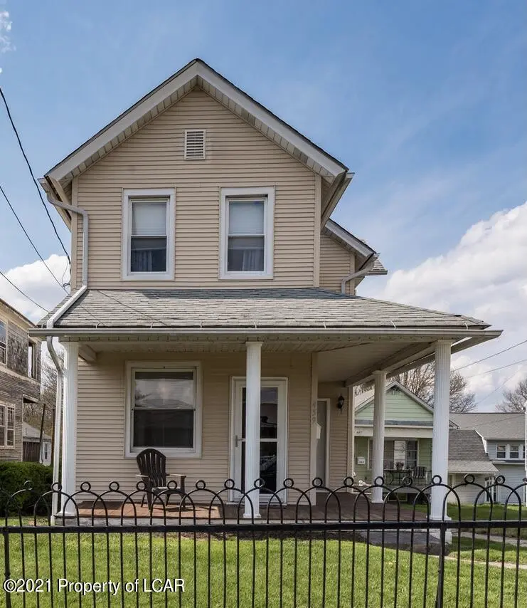 459 Main Road, Hanover Township in Hanover Township