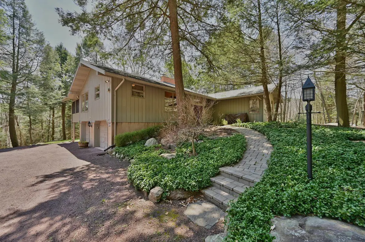 619 Thistle Lane, Bear Creek Village in Bear Creek Village