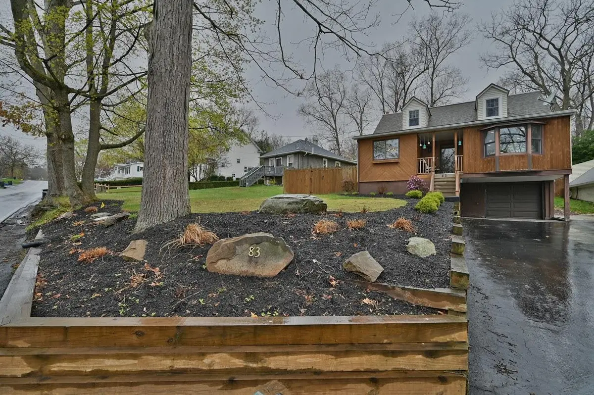 83 W Mt Airy Road, Shavertown in Shavertown