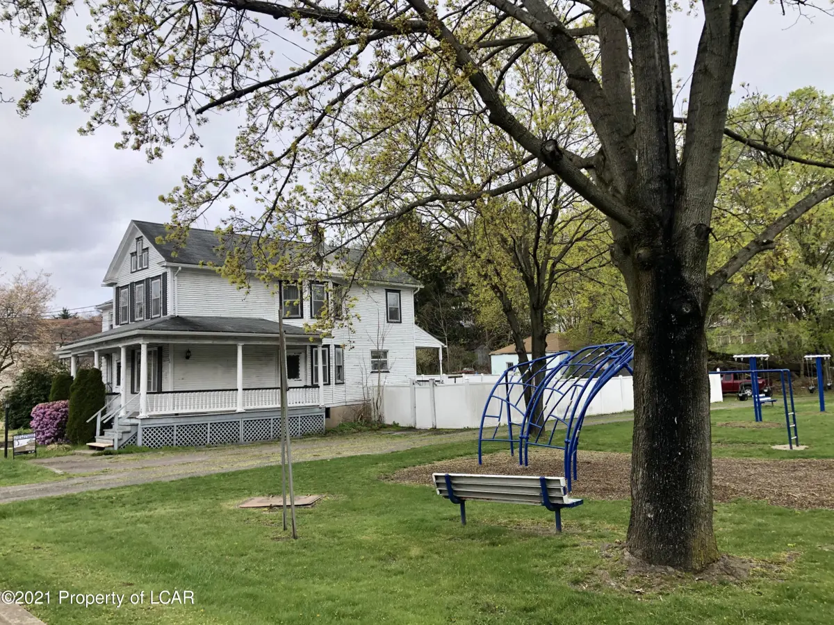 20 Sobieski, Hanover Township in Hanover Township