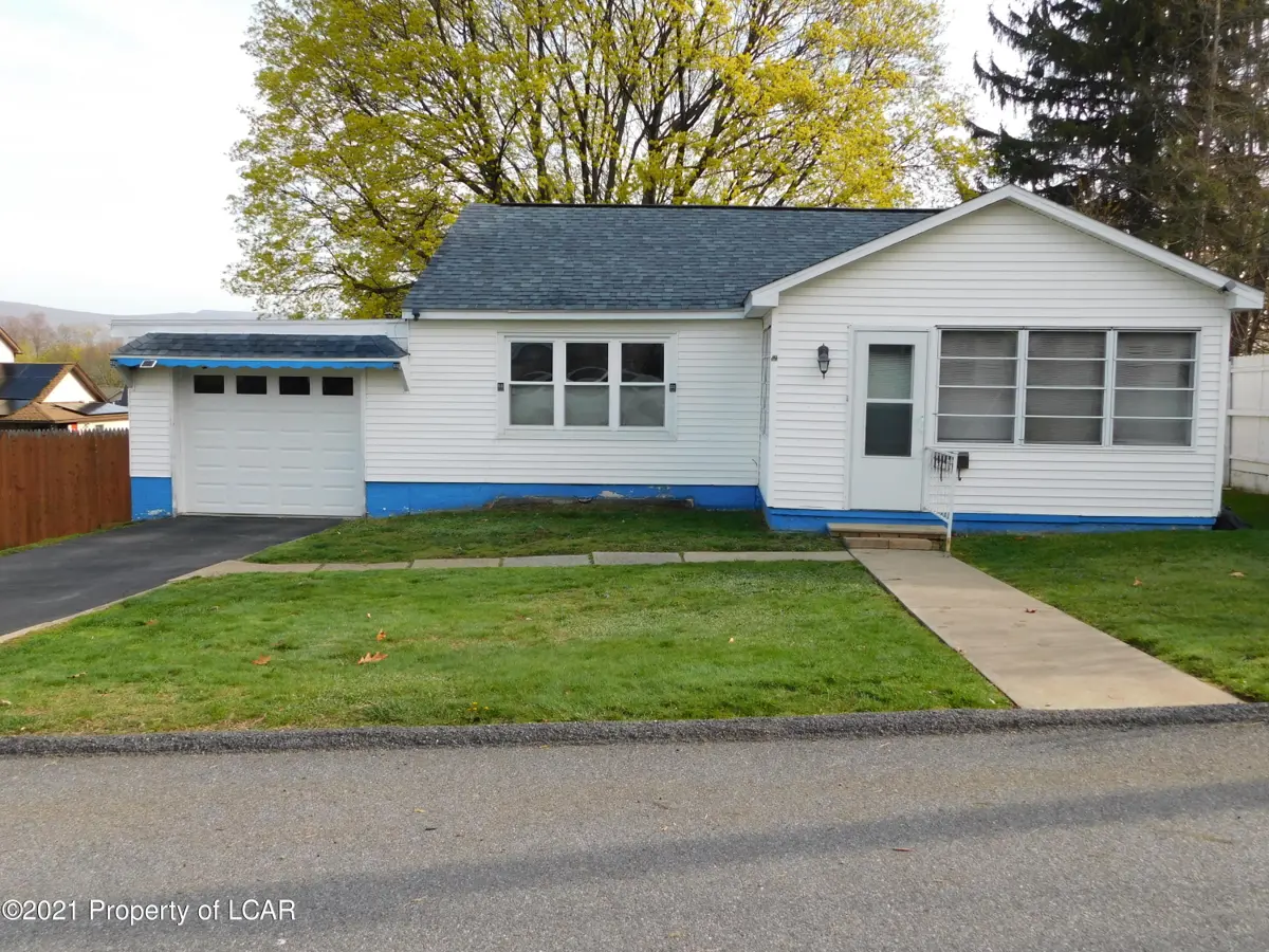 607 Third Street, Avoca in Avoca