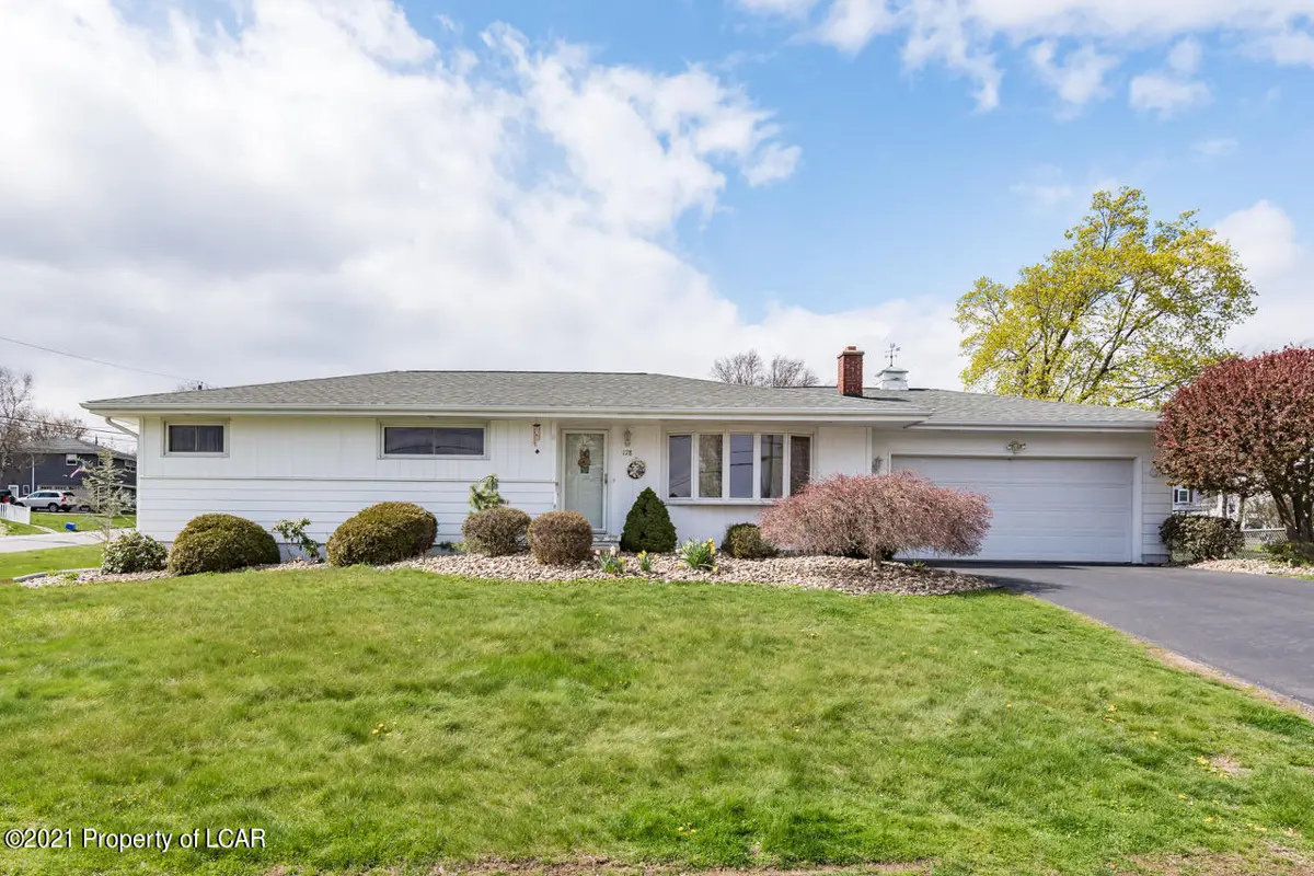 178 Shadetree Road, Shavertown in Shavertown