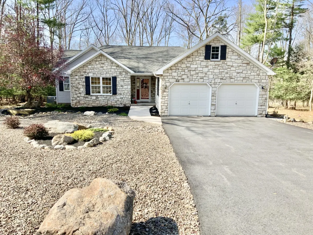 100 Arapahoe Lane, Hazleton in Hazleton