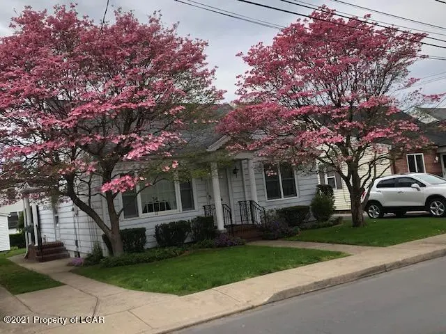 58 Seminary Place, Forty Fort in Forty Fort