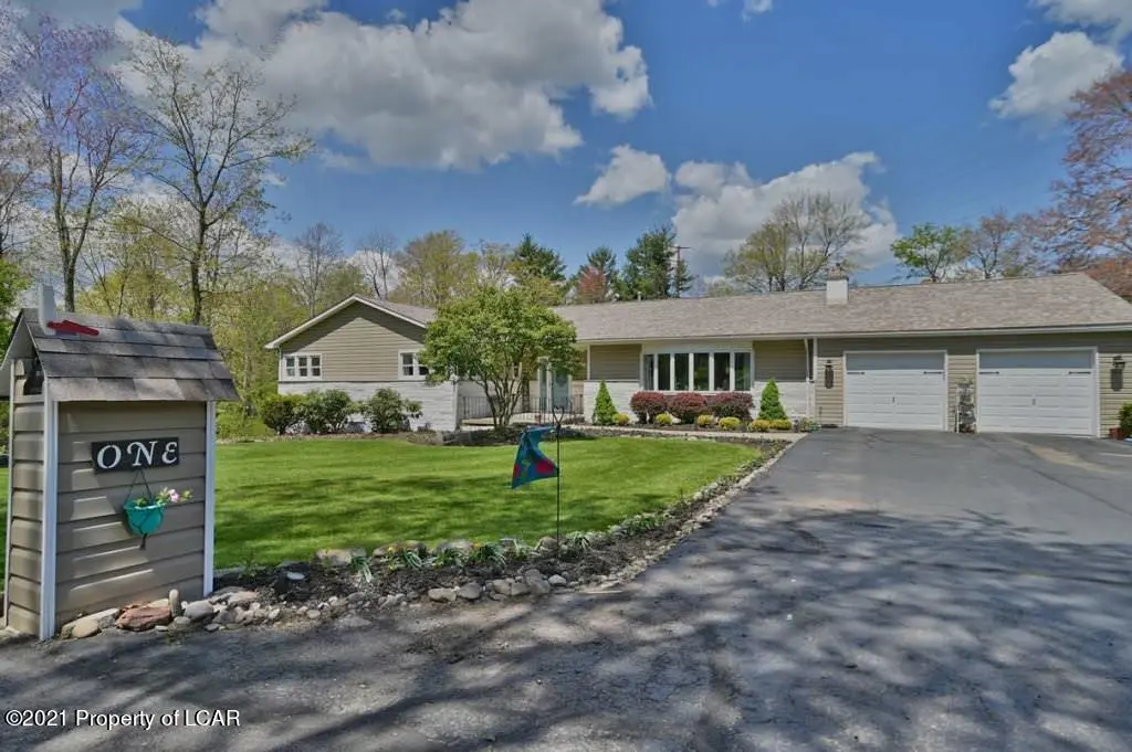 1 Roberts Drive, Mountain Top in Mountain Top