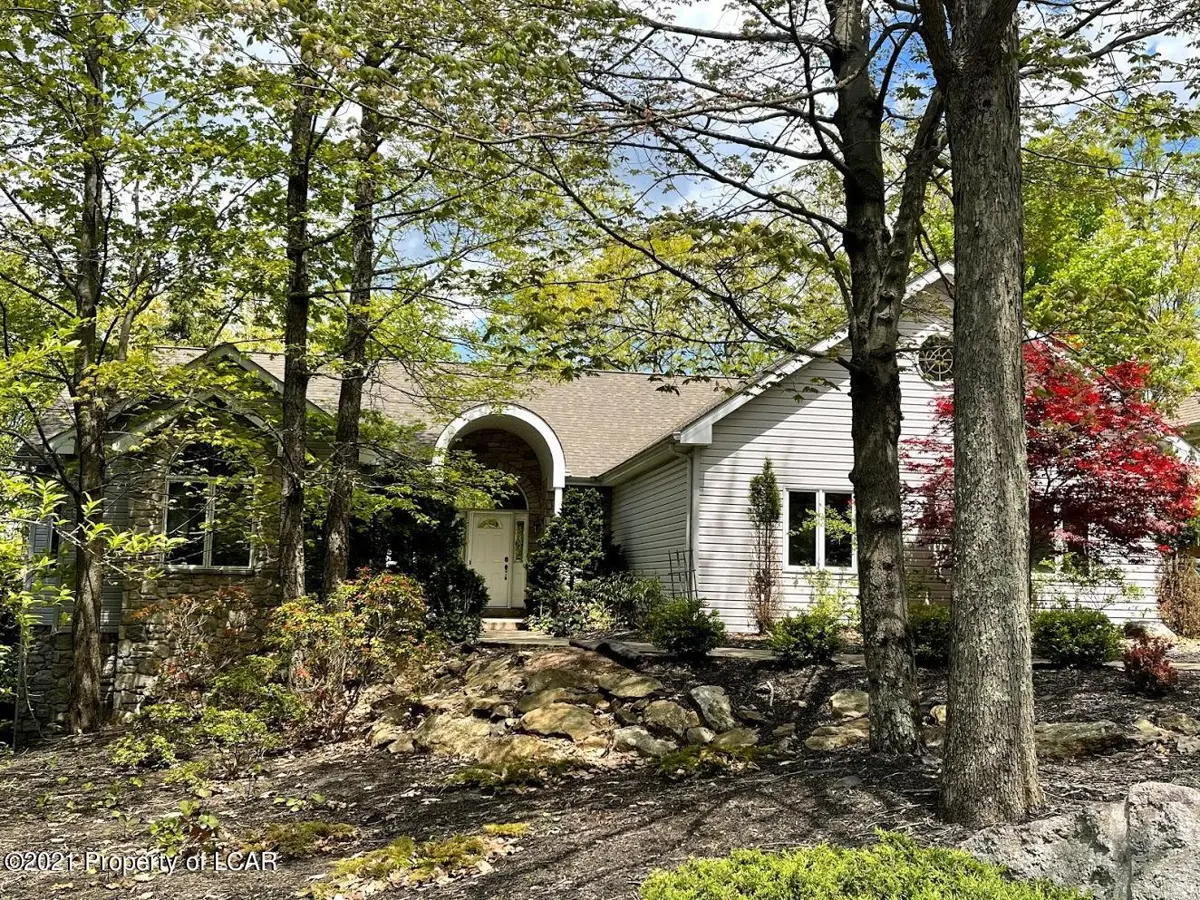 102 Summit Road, Hazleton in Hazleton