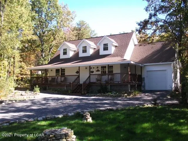 914 Old Piney Road, Jim Thorpe in Jim Thorpe