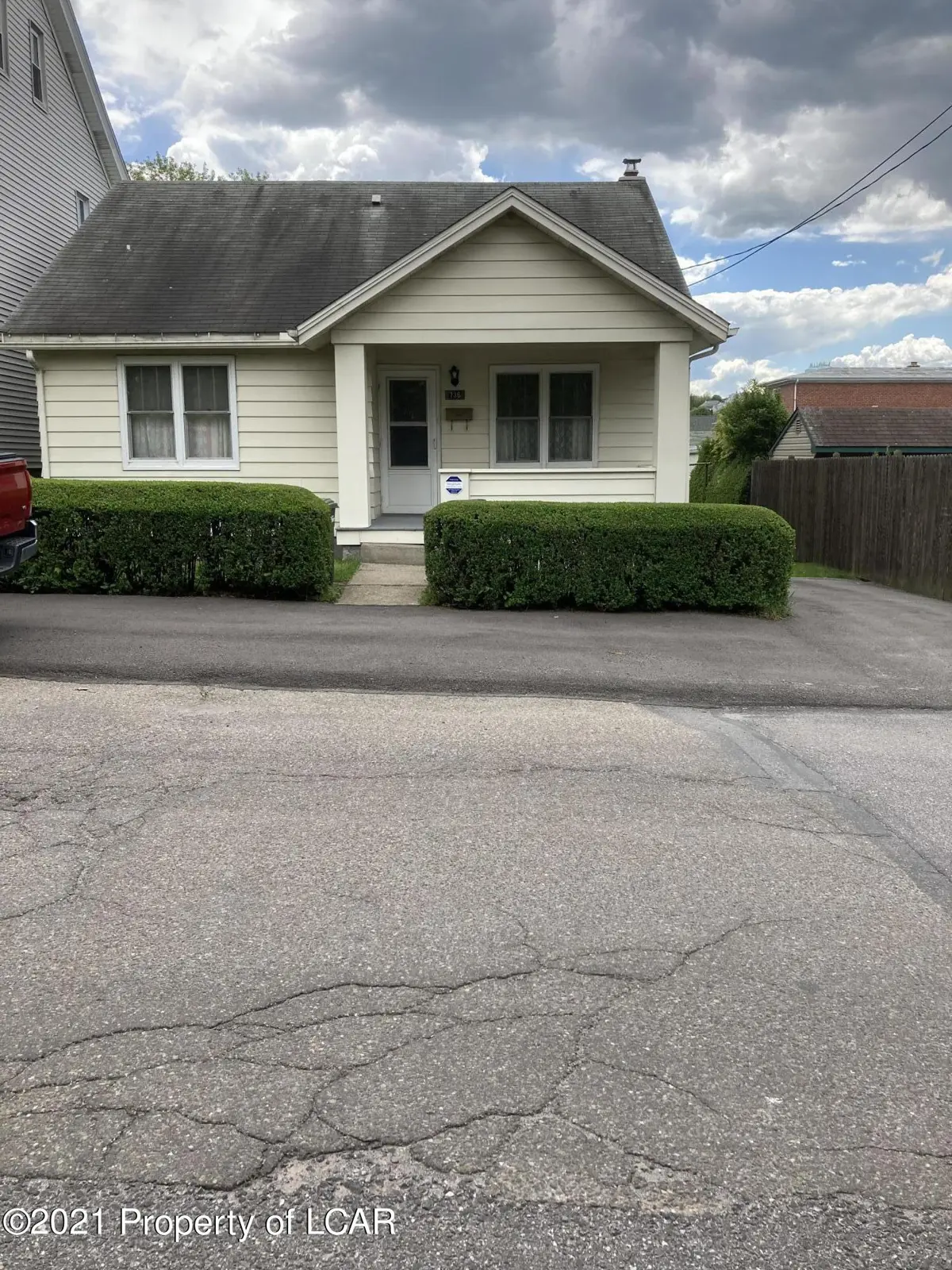 736 W 20TH Street, Hazleton in Hazleton