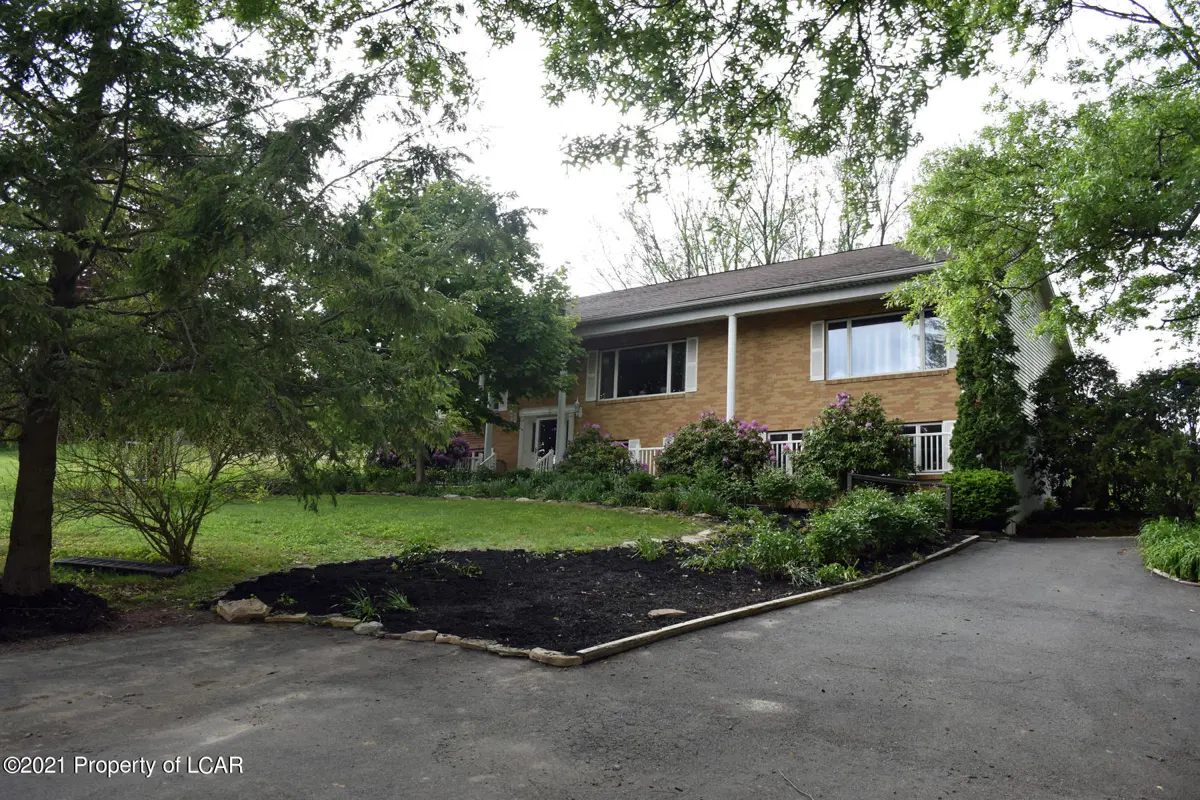 631 Fairview Road, South Abington Township in South Abington Township