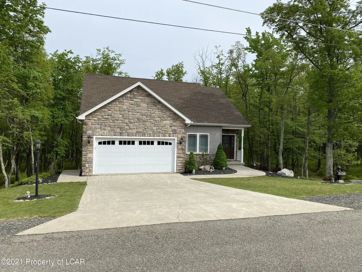27 Greenbriar Lane, Hazle Township in Hazle Township